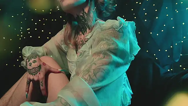 Snapshot of Littlespacemouse chatting on October 2025 05:31:02 AM Littlespacemouse online show from October 2025 05:31:02 AM