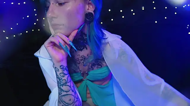 Snapshot of Littlespacemouse chatting on November 2025 05:11:01 PM Littlespacemouse online show from November 2025 05:11:01 PM