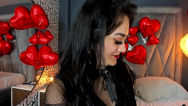 nahomi sweett online show from February 2025 05:09:01 PM