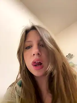 Sashabunny online show from December 2025 04:57:01 PM