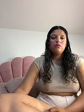 tati  22 online show from November 2025 05:02:01 PM