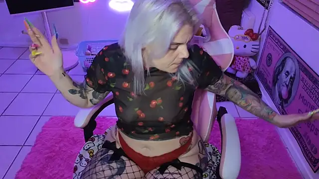 CherryBombBomb online show from January 2025 05:51:02 AM