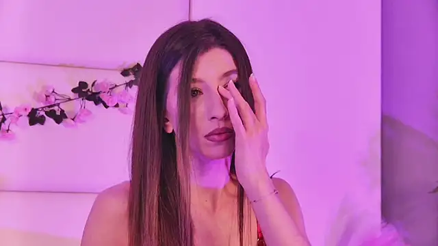 LunaWills  online show from March 2025 05:00:02 AM