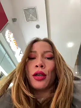 Snapshot of LavenderHot chatting on December 2024 07:20:01 AM LavenderHot online show from December 2024 07:20:01 AM