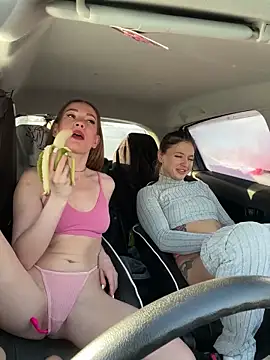 Snapshot of LavenderHot chatting on January 2025 06:27:02 AM LavenderHot online show from January 2025 06:27:02 AM