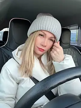 Snapshot of LavenderHot chatting on January 2025 03:05:02 AM LavenderHot online show from January 2025 03:05:02 AM