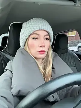 Snapshot of LavenderHot chatting on January 2025 03:00:01 AM LavenderHot online show from January 2025 03:00:01 AM