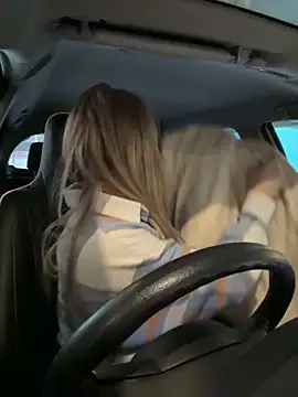 Snapshot of LavenderHot chatting on January 2025 02:37:01 AM LavenderHot online show from January 2025 02:37:01 AM