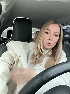 Snapshot of LavenderHot chatting on February 2025 02:28:02 AM LavenderHot online show from February 2025 02:28:02 AM