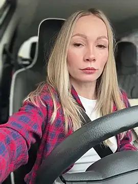 Snapshot of LavenderHot chatting on March 2025 02:14:02 AM LavenderHot online show from March 2025 02:14:02 AM