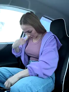 Snapshot of LavenderHot chatting on November 2025 02:21:01 AM LavenderHot online show from November 2025 02:21:01 AM