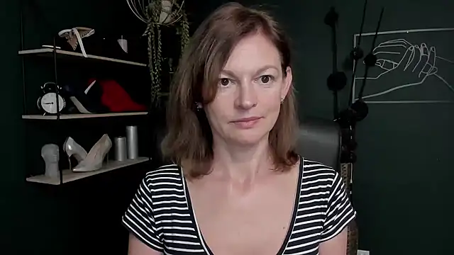 VivianWILD online show from September 2025 08:14:02 AM