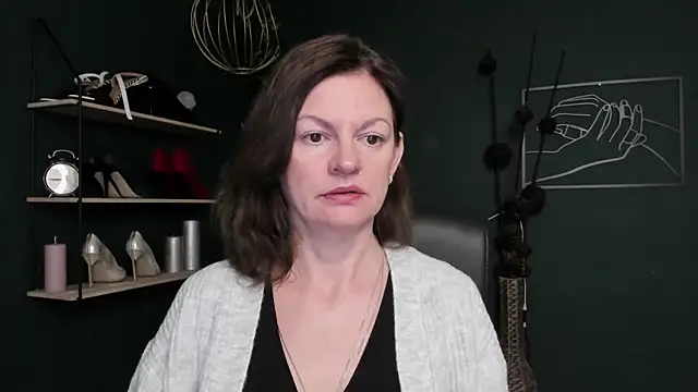 VivianWILD online show from October 2025 06:03:02 AM