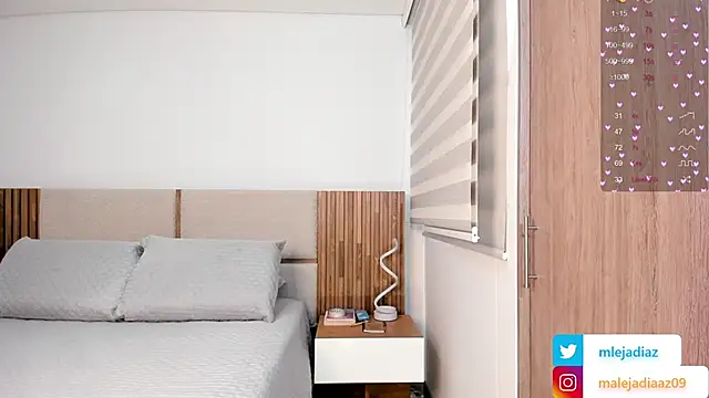 MalejaDiaz  online show from September 2025 05:13:01 PM