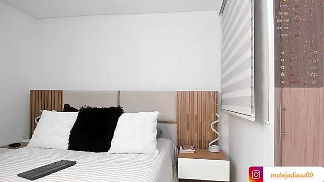 MalejaDiaz  online show from February 2026 08:49:02 PM