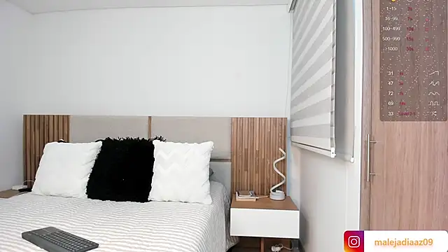 MalejaDiaz  online show from March 2026 08:57:02 PM