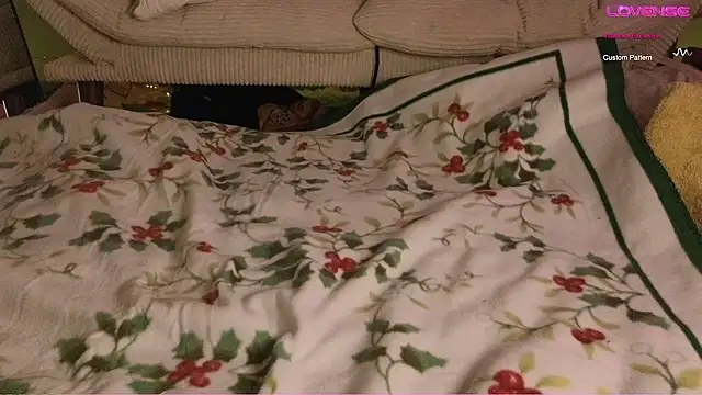 Snapshot of yummyrina chatting on January 2025 06:09:01 PM yummyrina online show from January 2025 06:09:01 PM