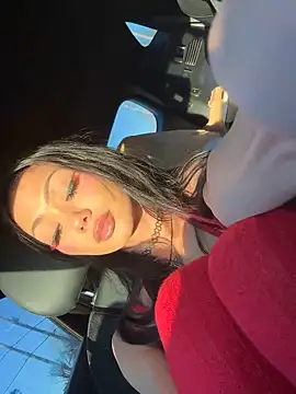 Snapshot of yummyrina chatting on January 2025 10:41:02 PM yummyrina online show from January 2025 10:41:02 PM