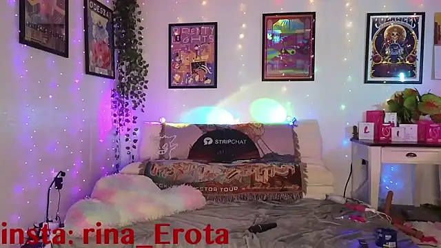 Snapshot of yummyrina chatting on November 2025 08:42:01 PM yummyrina online show from November 2025 08:42:01 PM