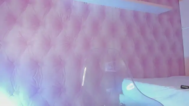 Hilary-banks online show from March 2025 07:48:01 AM