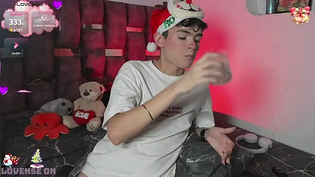 Snapshot of Angelo_018 chatting on December 2024 06:49:02 AM Angelo 018 online show from December 2024 06:49:02 AM