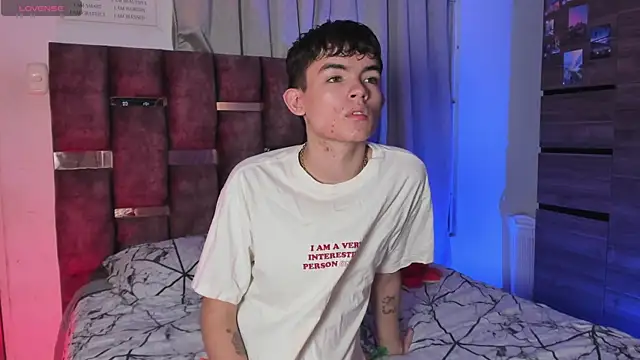 Snapshot of Angelo_018 chatting on January 2025 01:31:01 PM Angelo 018 online show from January 2025 01:31:01 PM