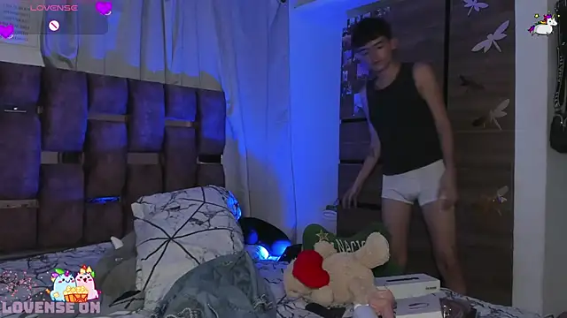 Snapshot of Angelo_018 chatting on January 2025 12:57:02 PM Angelo 018 online show from January 2025 12:57:02 PM