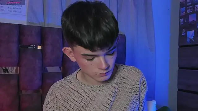 Snapshot of Angelo_018 chatting on February 2025 03:55:02 AM Angelo 018 online show from February 2025 03:55:02 AM