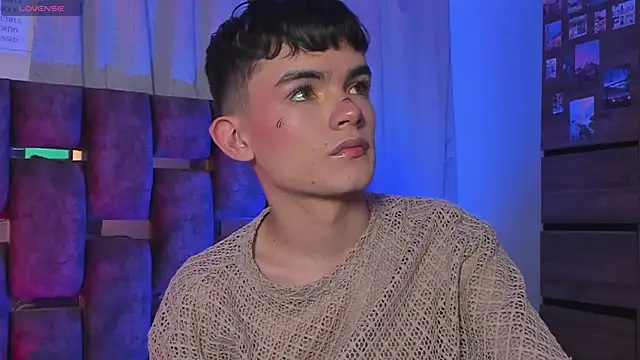 Snapshot of Angelo_018 chatting on February 2025 05:52:02 AM Angelo 018 online show from February 2025 05:52:02 AM