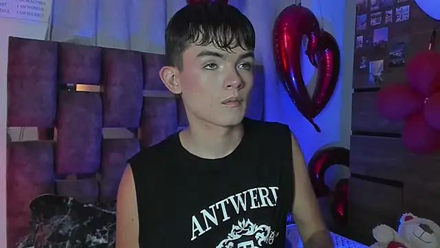 Snapshot of Angelo_018 chatting on February 2025 06:28:01 AM Angelo 018 online show from February 2025 06:28:01 AM