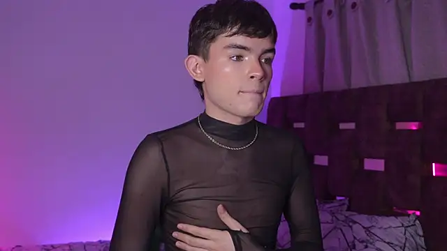 Snapshot of Angelo_018 chatting on September 2025 05:17:02 AM Angelo 018 online show from September 2025 05:17:02 AM