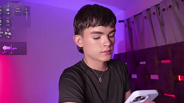 Snapshot of Angelo_018 chatting on October 2025 06:44:02 AM Angelo 018 online show from October 2025 06:44:02 AM