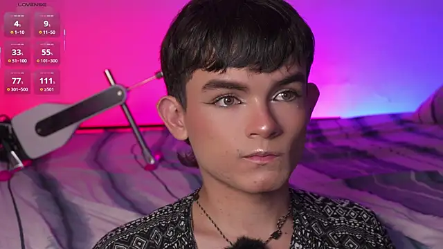 Snapshot of Angelo_018 chatting on October 2025 03:45:02 AM Angelo 018 online show from October 2025 03:45:02 AM