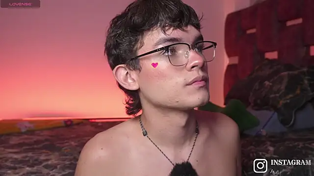 Snapshot of Angelo_018 chatting on November 2025 05:40:01 AM Angelo 018 online show from November 2025 05:40:01 AM