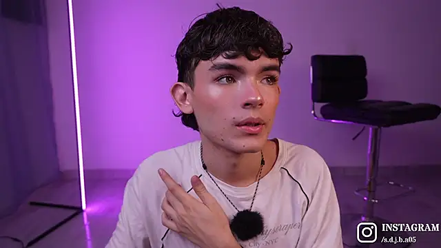 Snapshot of Angelo_018 chatting on March 2026 03:45:01 AM Angelo 018 online show from March 2026 03:45:01 AM