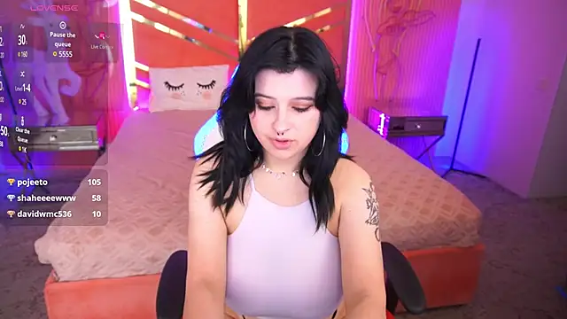 Miki Kivi online show from December 2024 11:08:02 PM