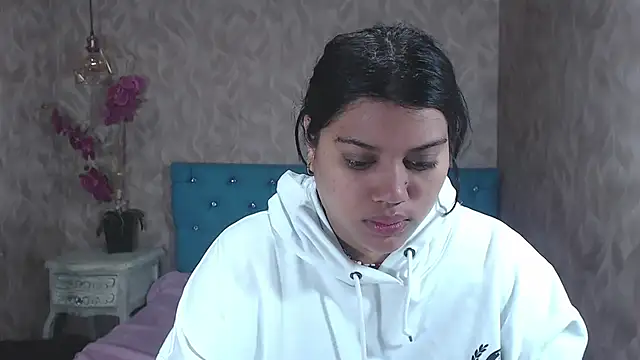 LindaBreeS online show from February 2025 10:50:01 AM