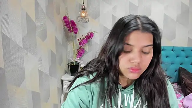 LindaBreeS online show from September 2025 03:06:02 AM