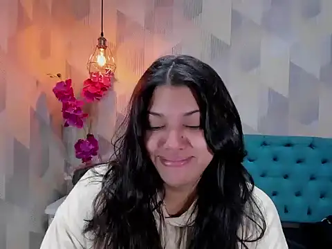 LindaBreeS online show from November 2025 01:32:02 PM