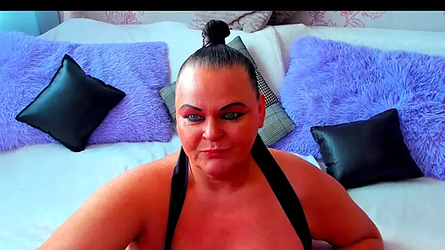 MilanaBiegert online show from October 2025 08:01:01 AM