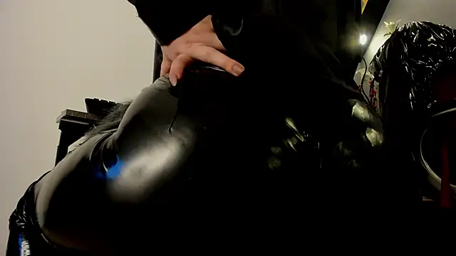 almma shy online show from February 2025 08:40:01 PM