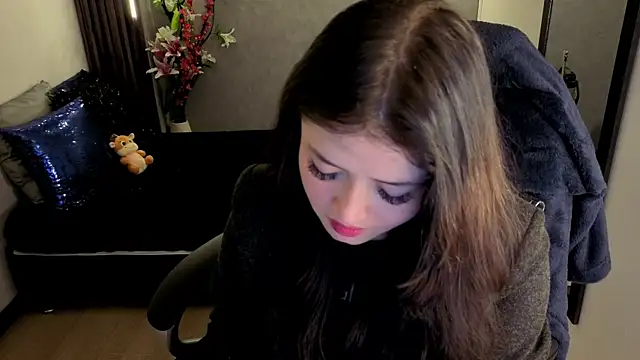 almma shy online show from September 2025 01:24:02 PM