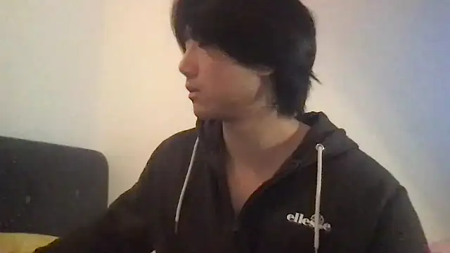 jungcock3210 online show from December 2024 07:25:01 AM