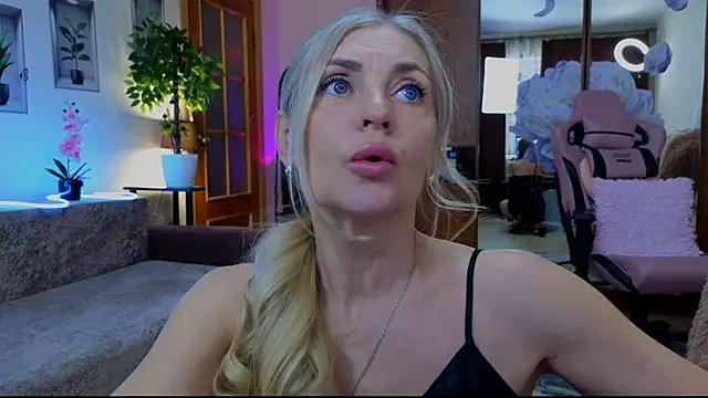 amelia blondy online show from February 2025 11:42:02 AM