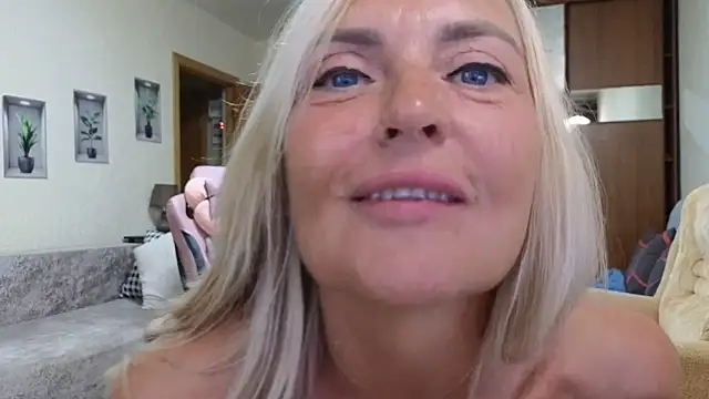 amelia blondy online show from October 2025 11:38:02 AM