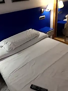 Carlosvlc1987 online show from February 2026 01:27:01 AM