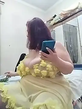 Lucia8600 online show from November 2025 06:18:02 AM