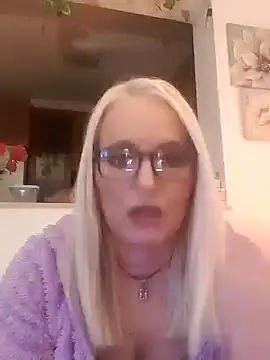 kikkastar online show from January 2025 08:22:01 PM