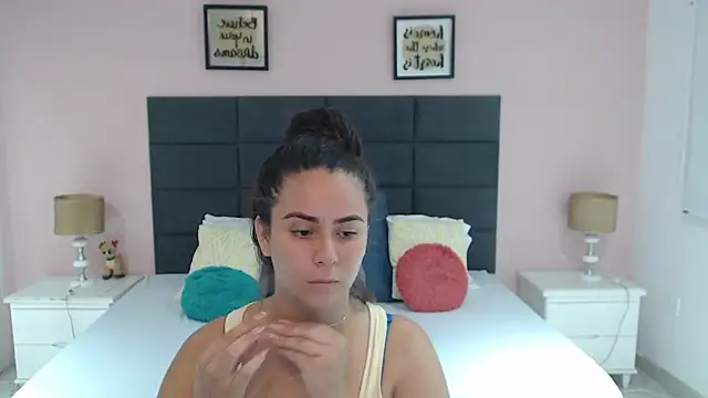 Snapshot of MadisonJenner chatting on January 2025 11:10:02 AM MadisonJenner online show from January 2025 11:10:02 AM