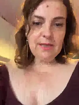 Snapshot of Sunbelxx chatting on May 2026 08:53:01 AM Sunbelxx online show from May 2026 08:53:01 AM
